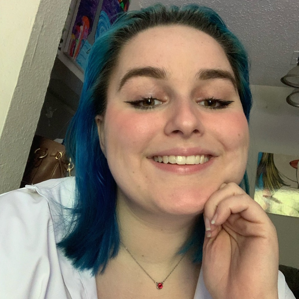 Meet your Posher, Makayla